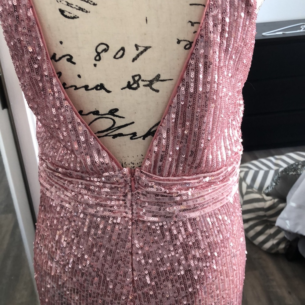 Dress - Picture 5 of 6